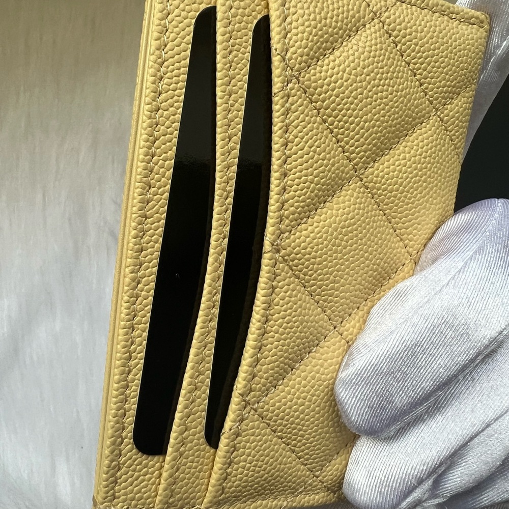 🔥CHANEL Classic Quilted Cardholder - Picture 4 of 8